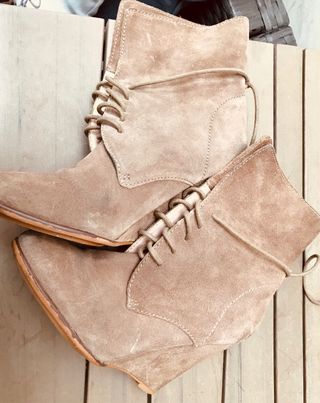 Botines nuevos ante Zara Camel 37 de segunda mano por 18 EUR en Madrid en  WALLAPOP