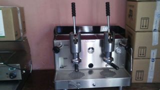 Cafetera faema en perfecto estado de segunda mano por 600 Cafetera faema en perfecto estado de segunda mano por 600