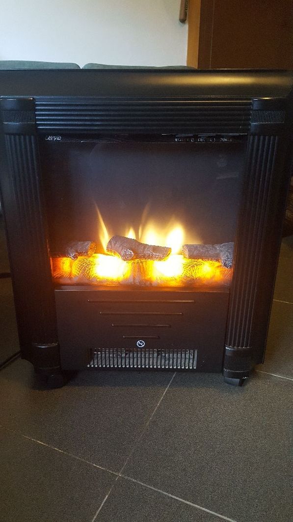 Chimenea electrica de segunda mano por 90 € en Madrid en WALLAPOP