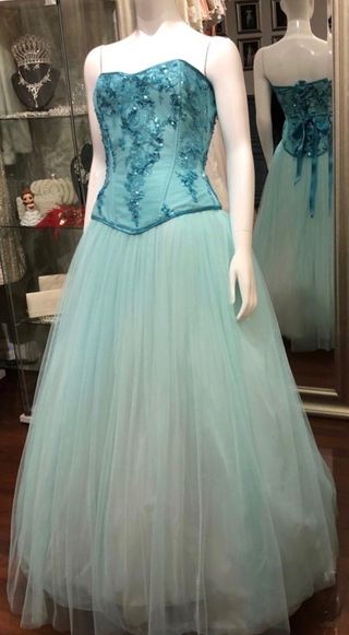 ALQUILER Vestido Quinceañera
