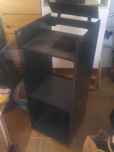 Mueble hifi tocadiscos de segunda mano por 30 € en Mairena del Aljarafe
