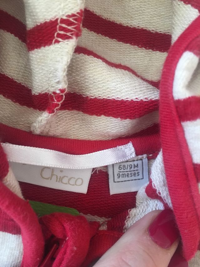 Chandal bebé talla 9 meses.