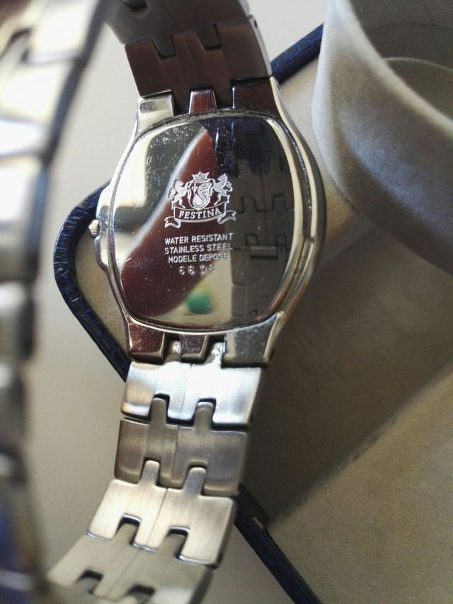 Reloj Festina muy elegante