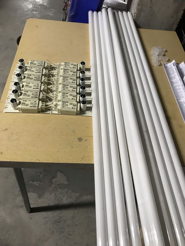 Reactancias , cebadores, tubos fluorescentes 36 w de segunda mano por 2