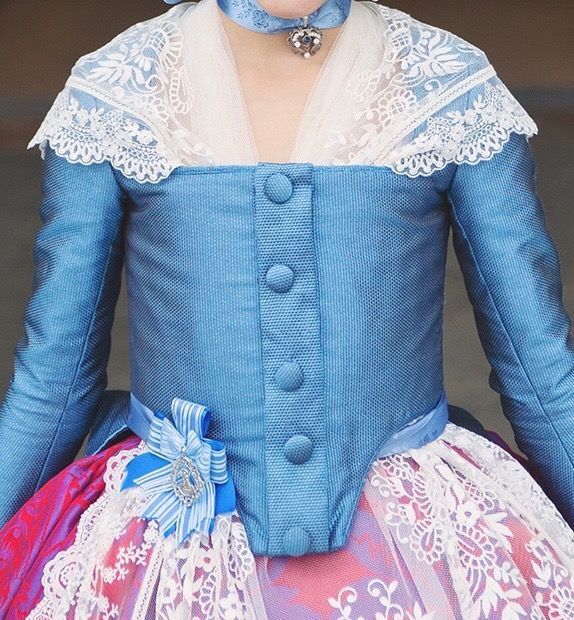 Corpiño fallera niña manga larga y zapatos