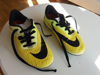 botas de futbol talla 31