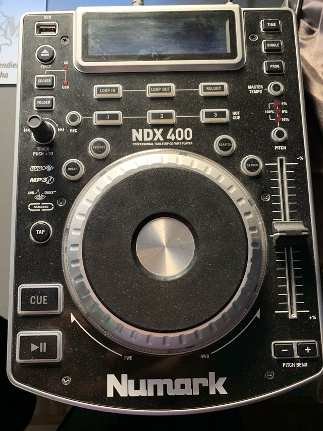2 CDJ Numark NDX 400 + flight case