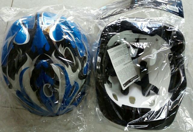 Lote 2 cascos de bici a estrenar