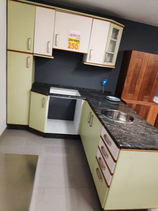 Mueble de cocina de segunda mano en la provincia de Ourense en WALLAPOP Mueble de cocina de segunda mano en la provincia de Ourense en WALLAPOP