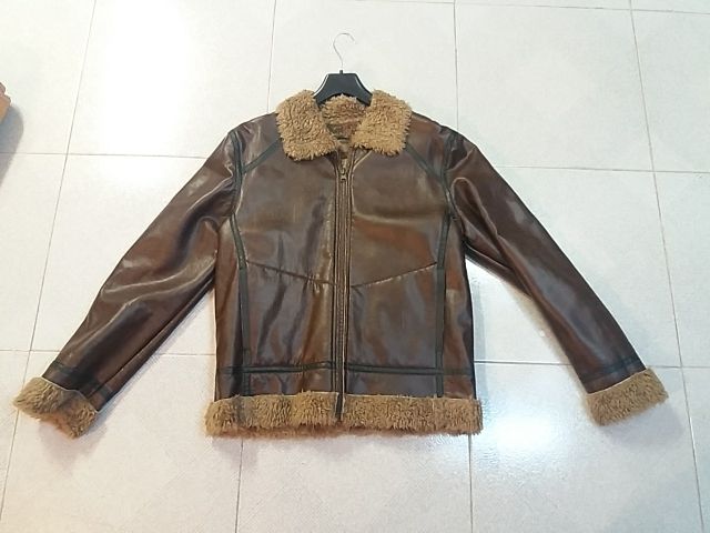 cazadora aviador de polipiel  y borrego