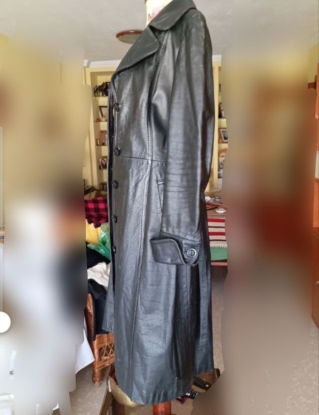 abrigo de piel retro. mujer