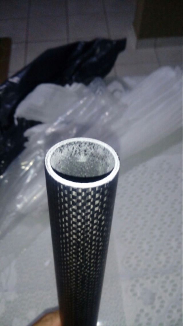 Tija carbono 30,8x450mm