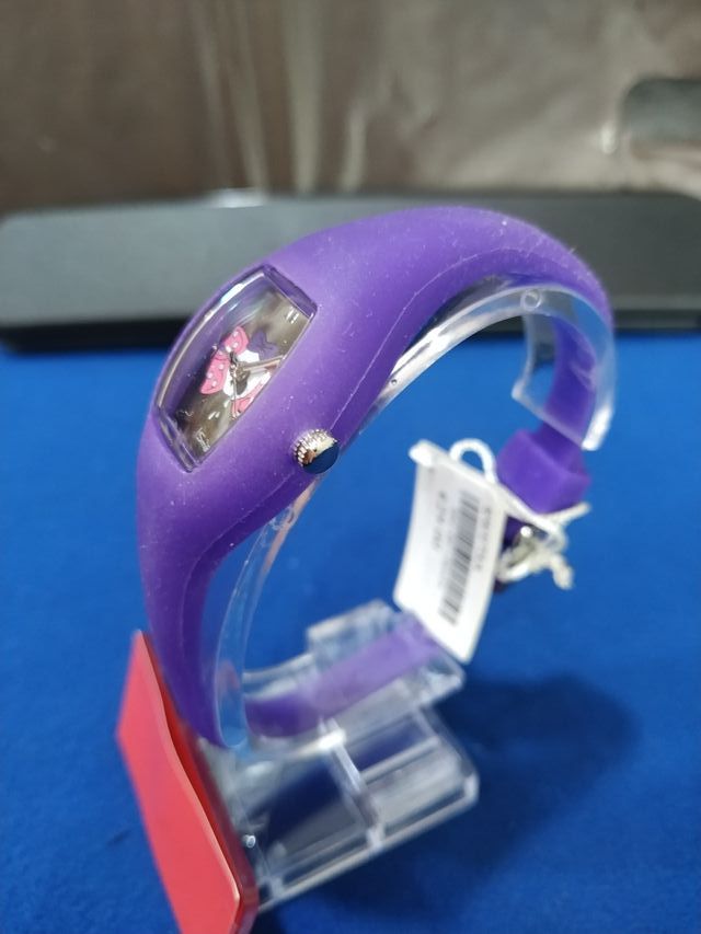 UN RELOJITO BIEN CUCO