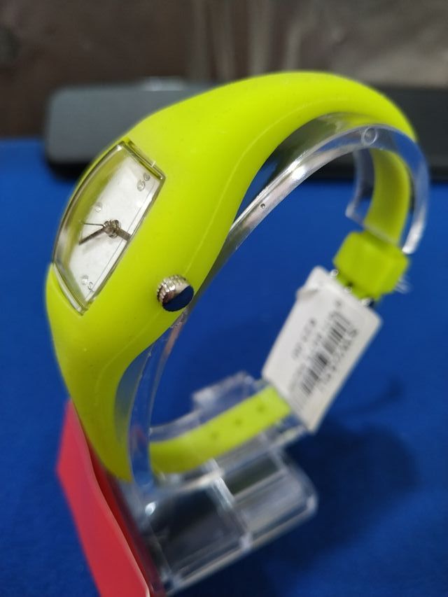 UN RELOJITO BIEN CUCO