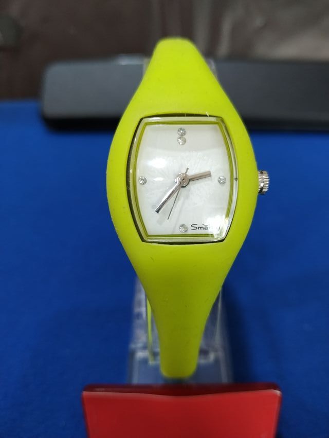 UN RELOJITO BIEN CUCO