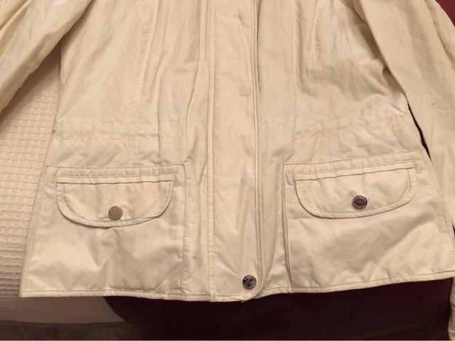 Cazadora primavera color crema