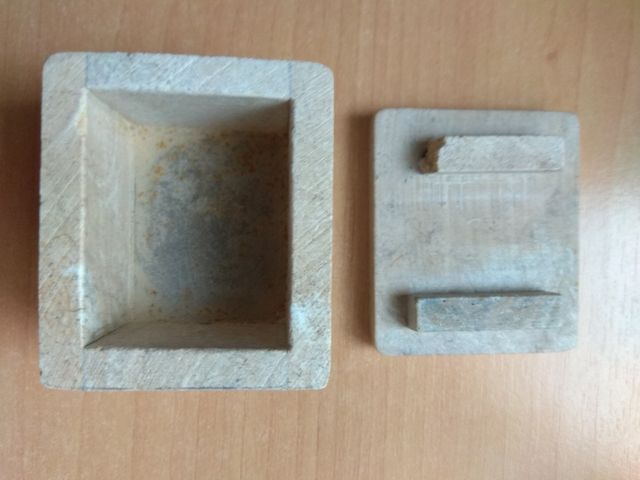 Caja de mármol con luna