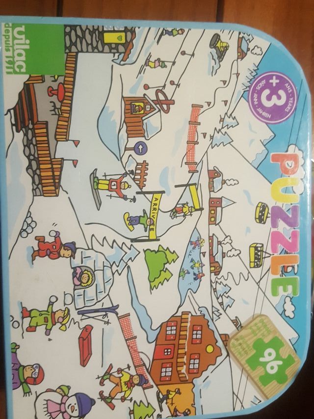 Puzzle de piezas de madera. 