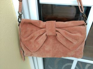 Bolso serraje Mango de segunda mano por 15 EUR en A Coruña en WALLAPOP