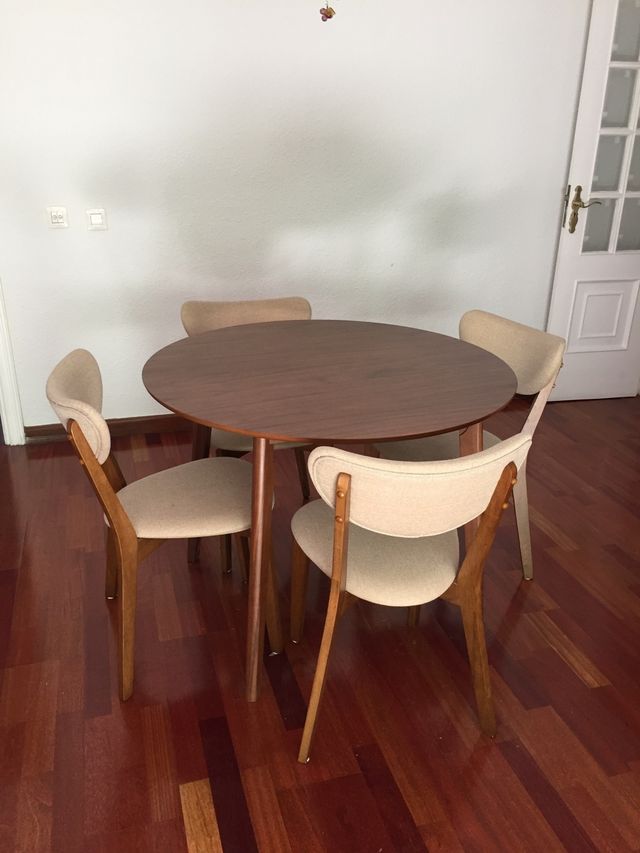 Mesa y sillas de comedor El Corte Inglés de segunda mano por 250 ... Mesa y sillas de comedor El Corte Inglés de segunda mano por 250 ...