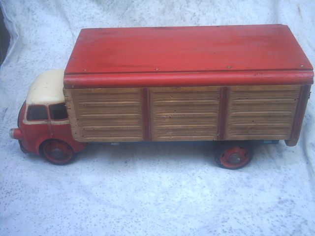 SABAR -PEGASO MOFLETES o es MOLTO -GOZAN ¿¿madera