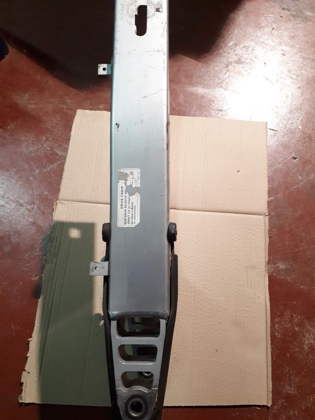 basculante honda hornet