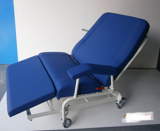 Sillón clínico OBESOS KINETIC con ruedas: