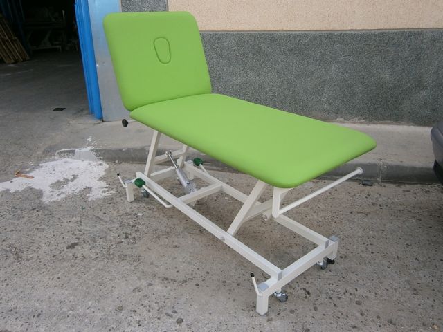 Camilla 2 cuerpos hidráulica ruedas fisioterapia