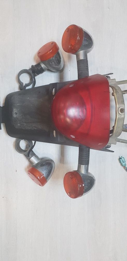 KIMCO VENOX 250CC,  Intermitentes