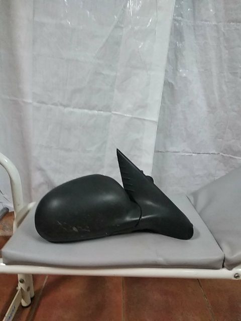 Retrovisor derecho 406. Peugeot.