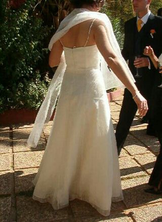 Vestido novia Adolfo Domínguez T 40-42 de segunda mano por 75 EUR en  Cabanillas del Campo en WALLAPOP