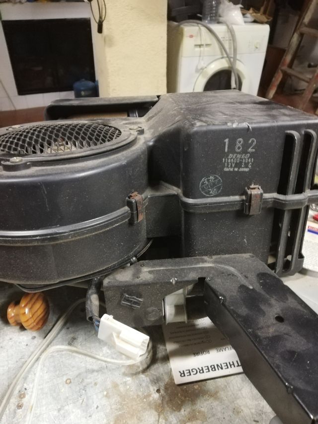 Mitsubishi Space Gear 2001