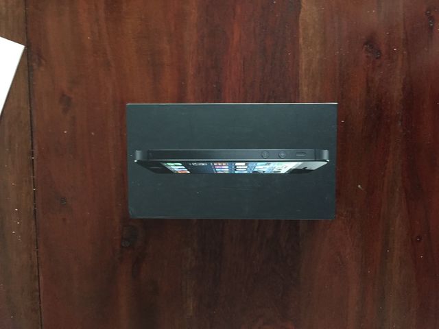 Cajas :IPhone 6,5, 4 y 11 también iPad mini