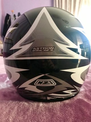 Casco nzi astron 600 de segunda mano por 65 € en Pedro Muñoz Casco nzi astron 600 de segunda mano por 65 € en Pedro Muñoz