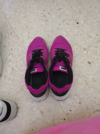 Nike Mano Segunda Running De En Alicante Wallapop Zapatillas gqdSg