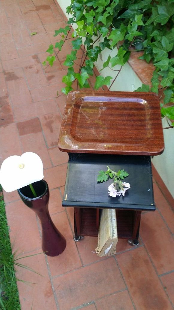 MESA AUXILIAR, telefonera Vintage años 70 .