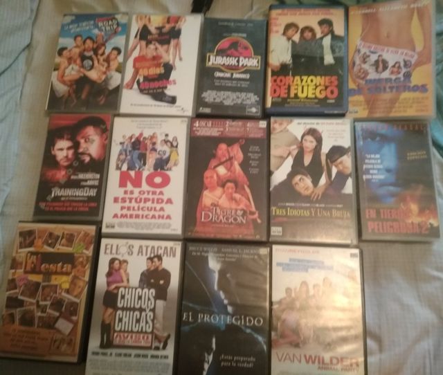 14 peliculas en VHS todo el lote  solo 5 euros