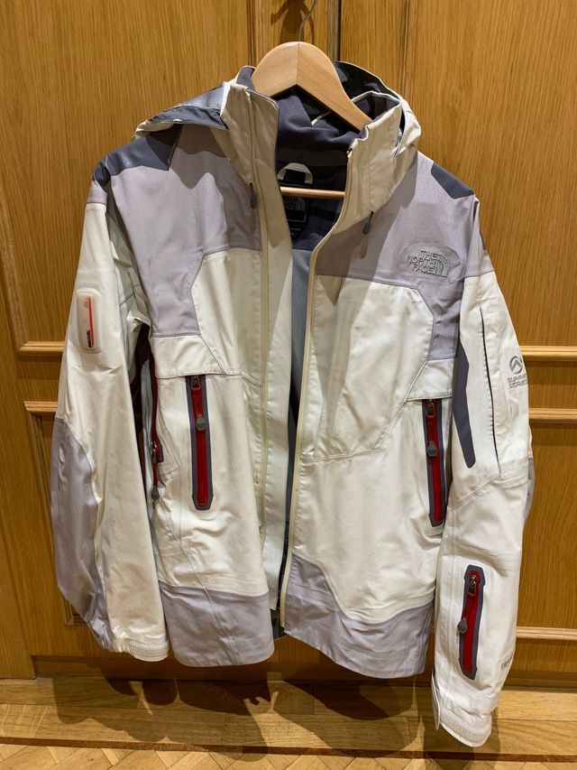 Nathaniel Ward Expansión surco Abrigo North Face Gore Tex de segunda mano por 260 € en Pozuelo de Alarcón en WALLAPOP Nathaniel Ward Expansión surco Abrigo North Face Gore Tex de segunda mano por 260 € en Pozuelo de Alarcón en WALLAPOP