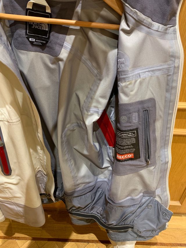 Abrigo North Face Gore Tex