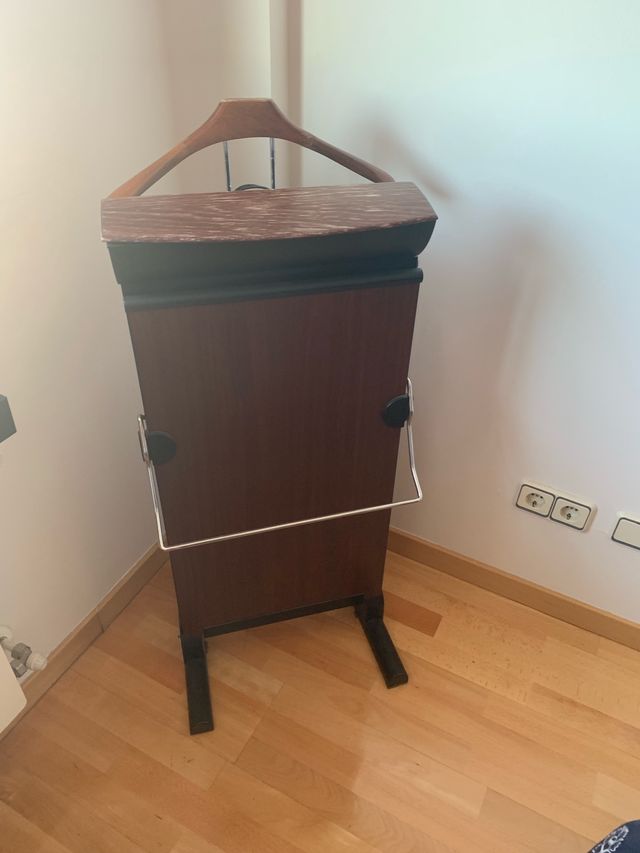 Estupendo Galan de noche