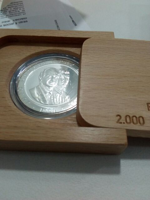 moneda plata