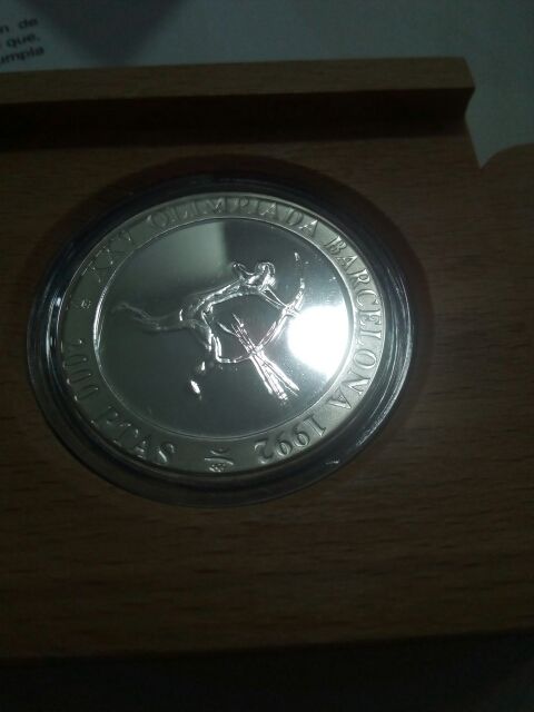moneda plata