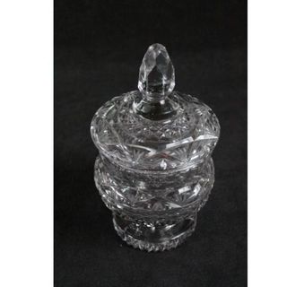 Antigua bombonera de cristal de bohemia de segunda mano por Antigua bombonera de cristal de bohemia tallado con tapa y
