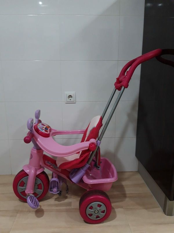 bicicleta infantil impecable, también ríen visera