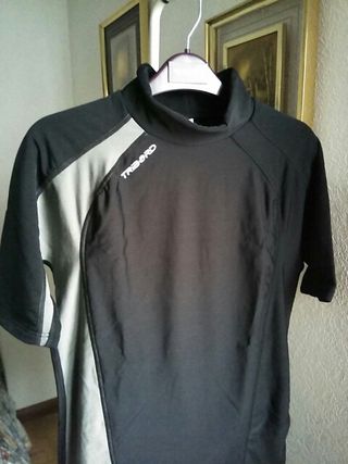 Camiseta termica TRIBORD de segunda mano por 13 EUR en Donostia-San  Sebastián en WALLAPOP