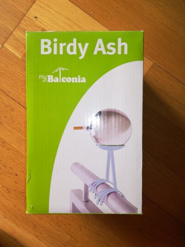 cenicero metálico redondo para terraza