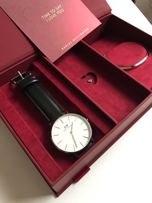 Orologio+braccialetto+spilla Daniel Wellington (originale)