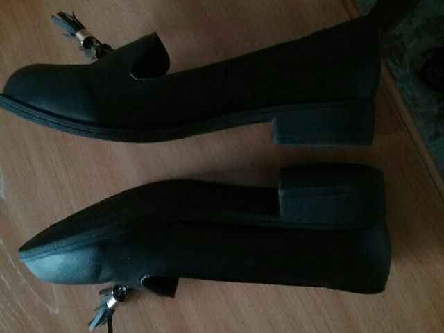 zapatos negros 38-39 un uso