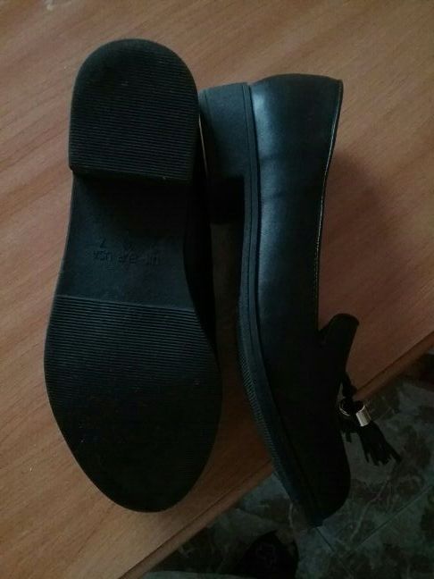 zapatos negros 38-39 un uso
