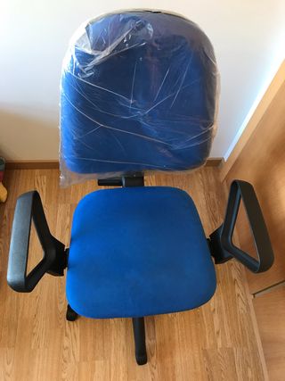Sillas de oficina con respaldo de segunda mano en Madrid en WALLAPOP Sillas de oficina con respaldo de segunda mano en Madrid en WALLAPOP